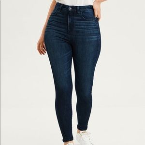 American Eagle Curvy High Waisted Jeans